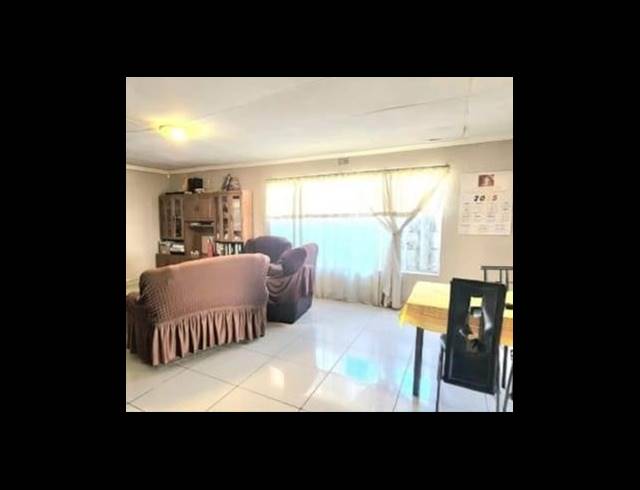 3 BEDROOM HOUSE FOR SALE IN RACEVIEW
